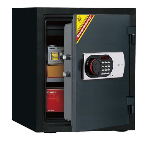 Diplomat Electronic Safe 125E 04