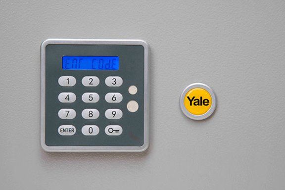 Yale Essential Safe YLE 200 EG4 02