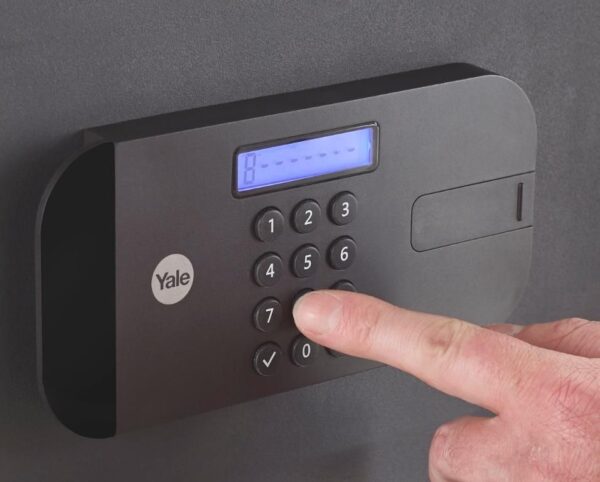 Yale High Security Large Safe YSEB 520 EB1 02